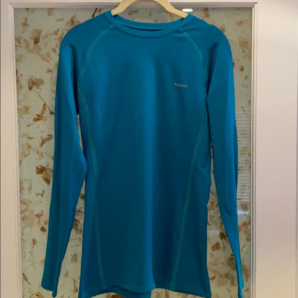 Reebok long sleeve athletic top (M)